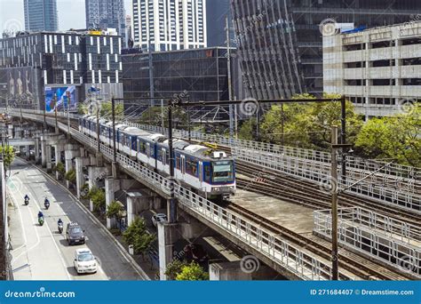 megamall train station